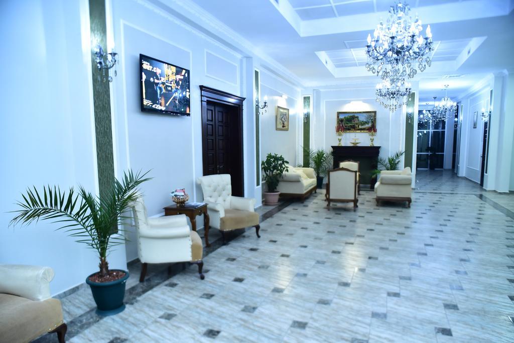 National Hotel Кобулети Екстериор снимка