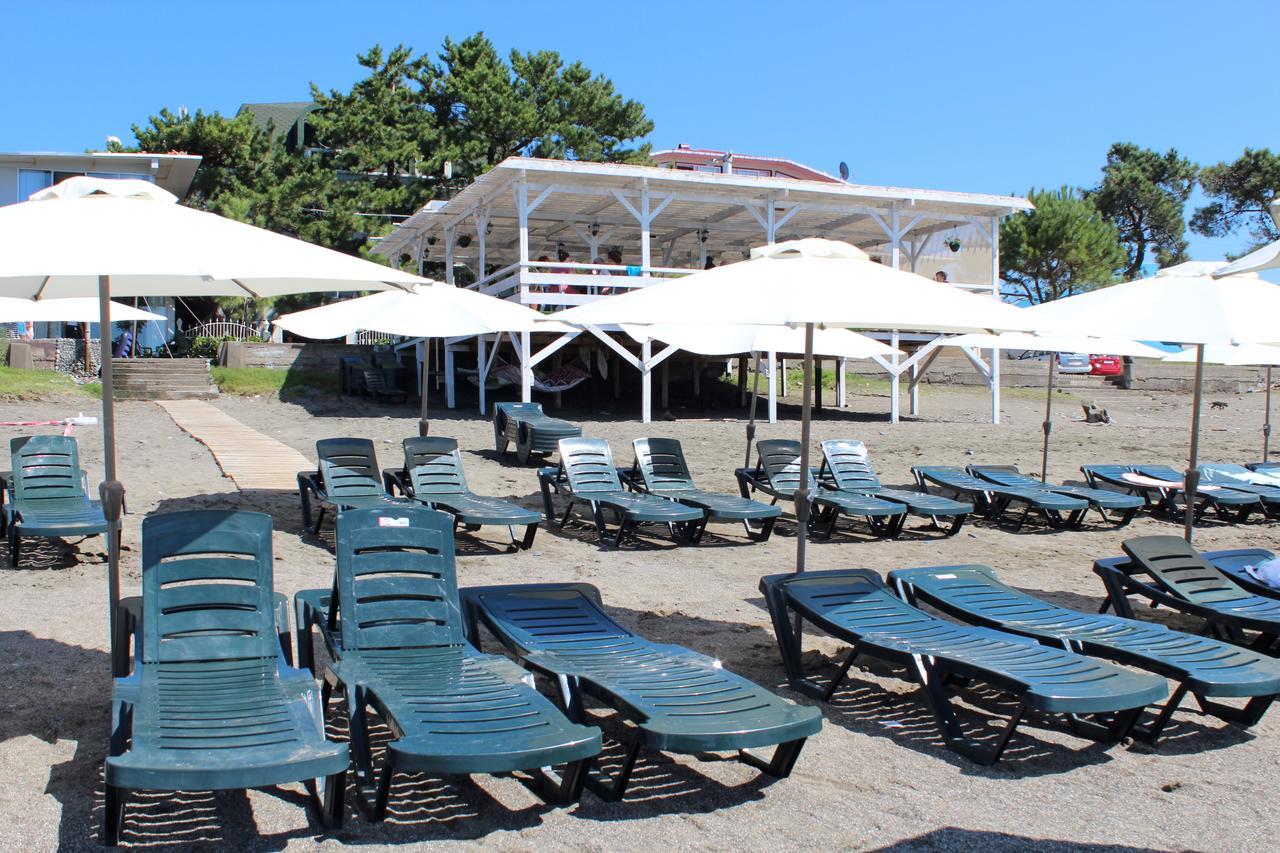 National Hotel Кобулети Екстериор снимка
